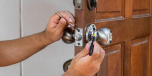 Professional locksmith